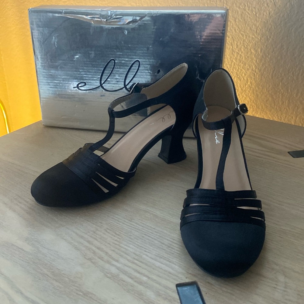 Ellie 254-Lucille black satin 2.5 inch dance heels. Size 7. Worn 1x.